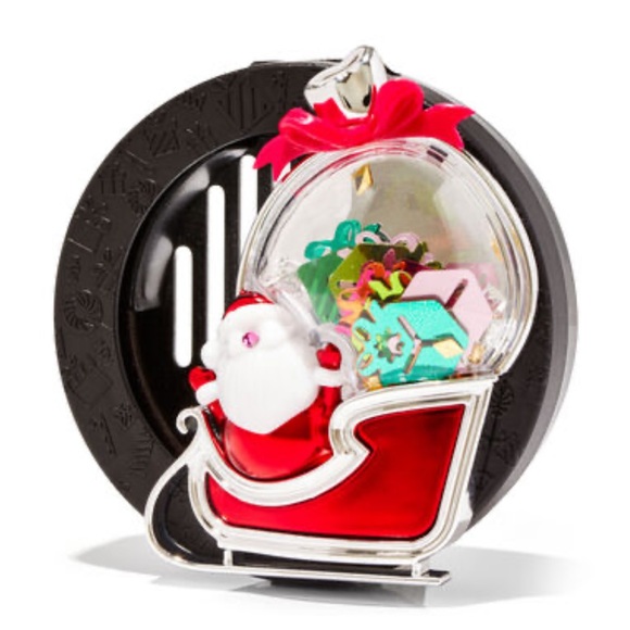 Bath & Body Works Santa With Presents Vent Clip Car Fragrance Holder - Picture 4 of 4